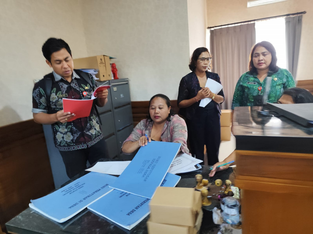 Pelaksanaan Pembinaan Pengelolaan Keuangan dan Aset Desa oleh DPMD Kabupaten Badung di Desa Kuwum